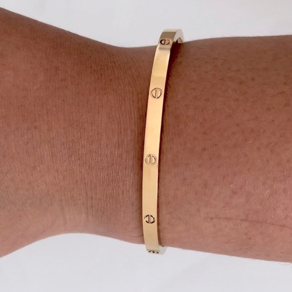 Gold Screw Small Model Bracelet - Picture 10 of 10